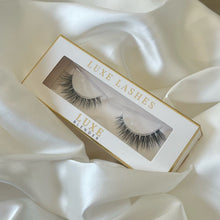 Load image into Gallery viewer, 'The One' Lash