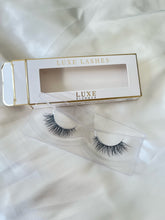 Load image into Gallery viewer, 'Honeymoon' Lash