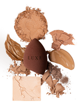Load image into Gallery viewer, Luxe Blender pro makeup sponge, the perfect tool for all makeup wearers that can be used with cream liquid and powder makeup to create a flawless base effortlessly.