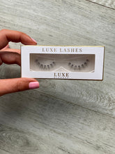 Load image into Gallery viewer, 'Chi Chi' Lash