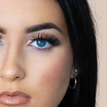 Load image into Gallery viewer, 'Ultimate Luxe' Lash
